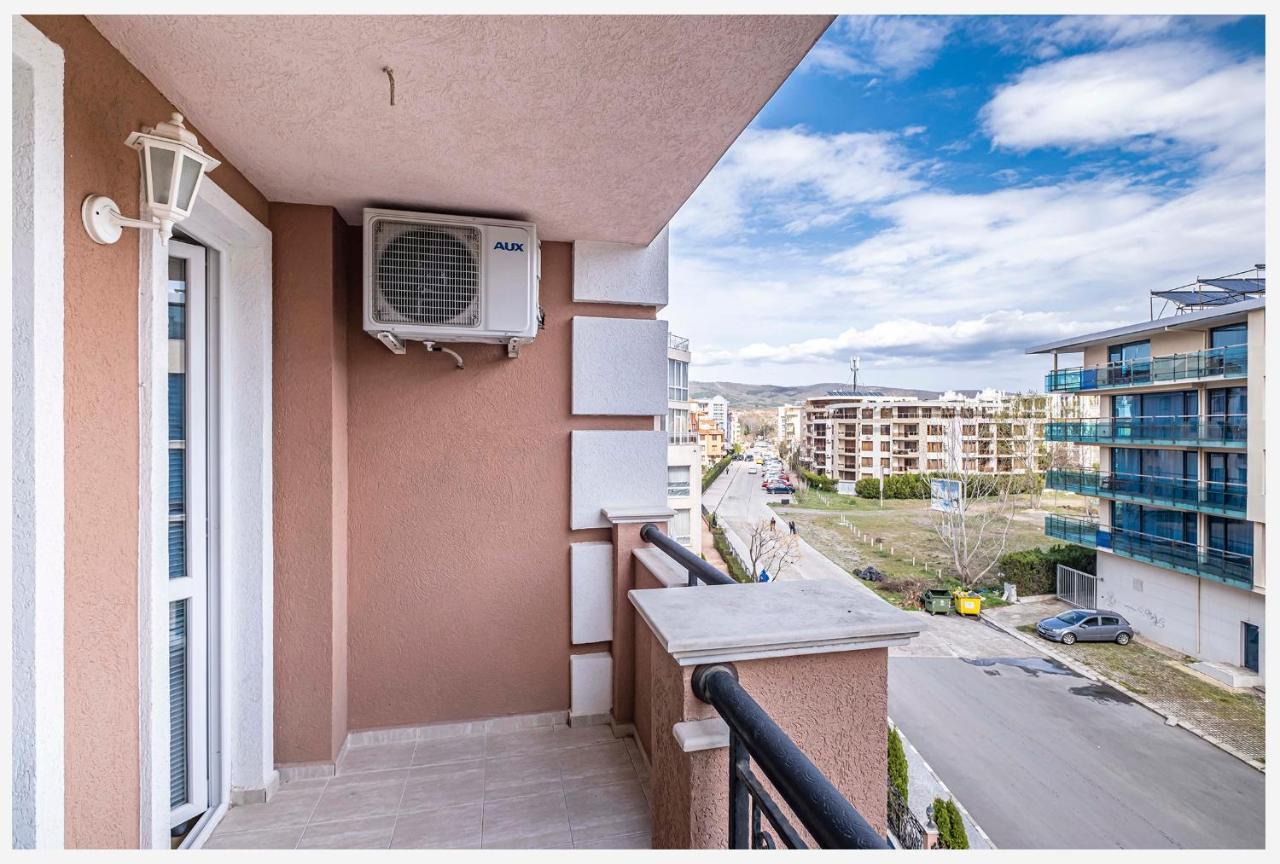 Casa Rossa 2 Apartment Pantai Sunny Luaran gambar